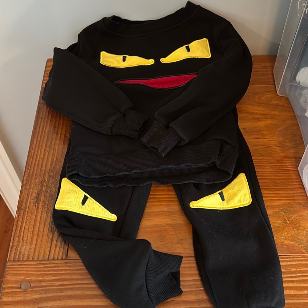 Black and Yellow Face Design Sweatshirt and Pants Set